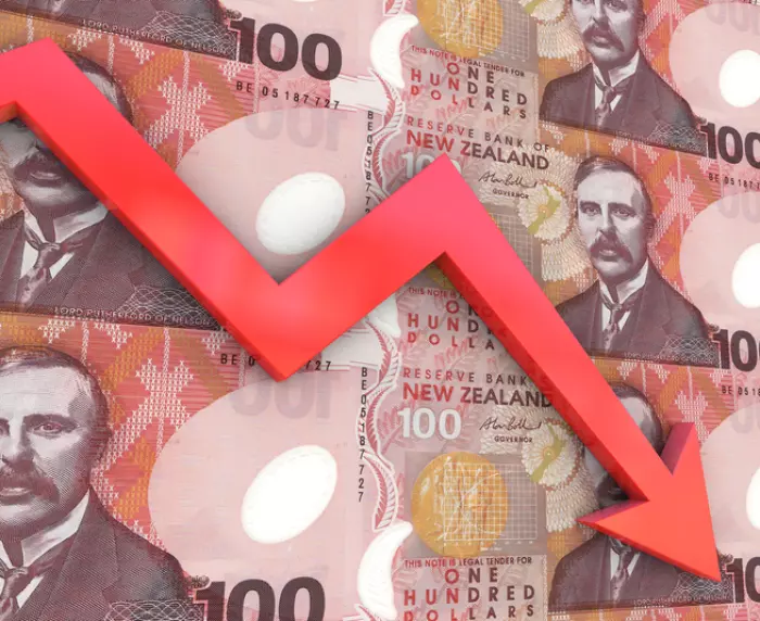 Late surge lifts NZ sharemarket into positive territory