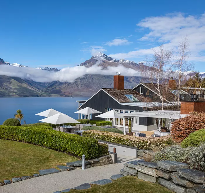 Review: Matakauri Lodge, Queenstown – royal ascent