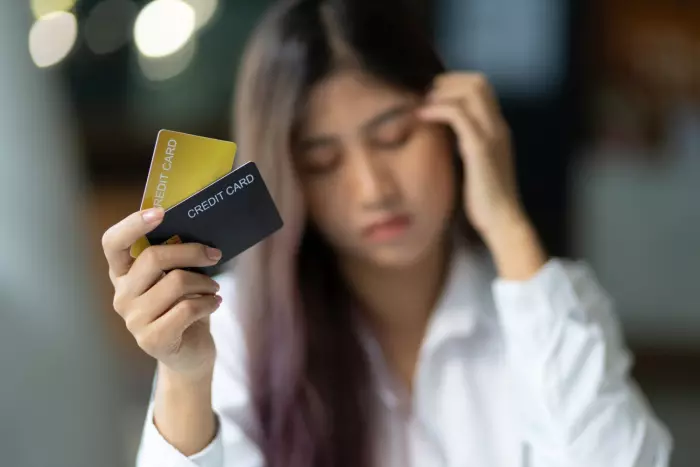Retail spending flat in April