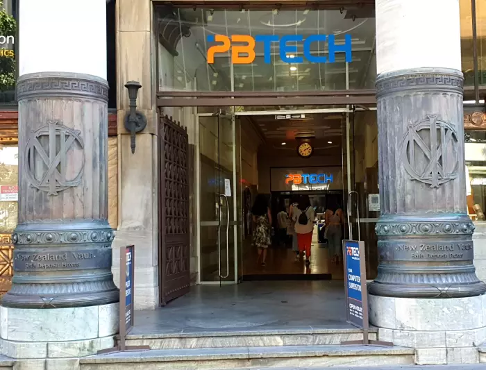 PB Tech shifts staff from the showroom to the chatroom