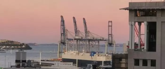 PATTRICK SMELLIE: NZX partial-listing Auckland's best port option?