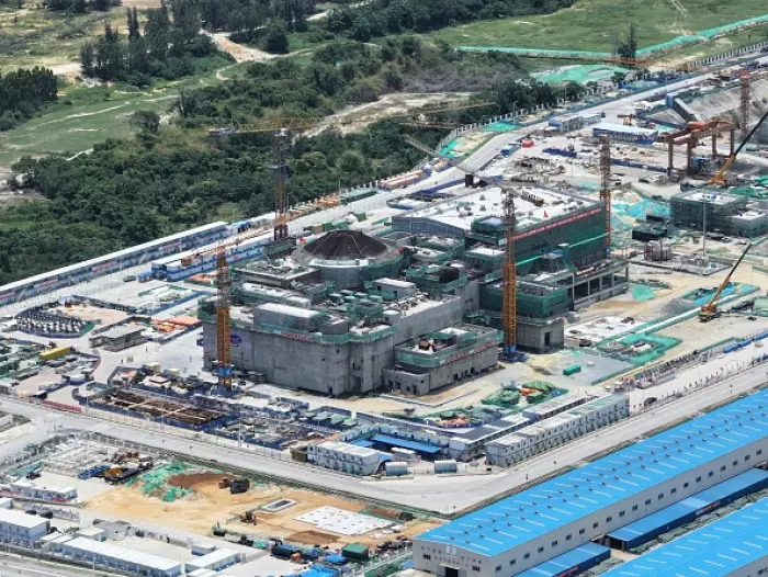 Seymour promotes coal, nuclear, and privatisation