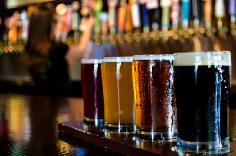 From smoky to fruity, raise a glass to autumn craft beer. (Photo: Getty).