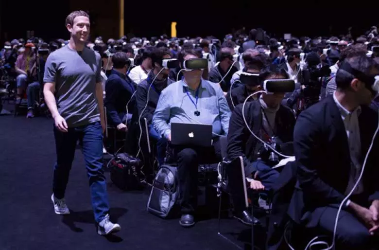 Mark Zuckerberg at the Mobile World Congress in 2016. (Photo: Facebook).